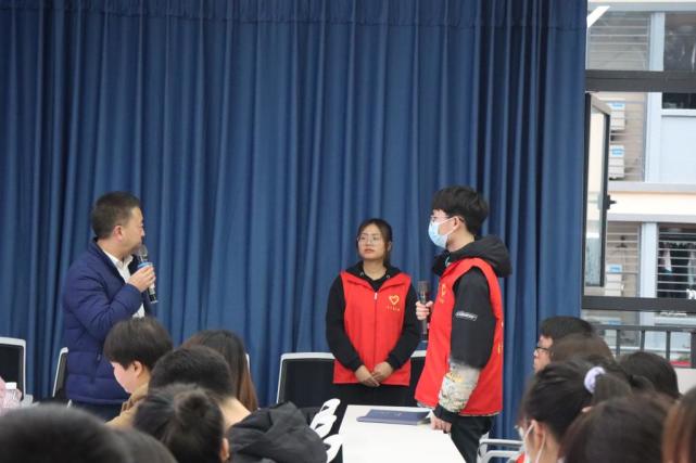 whatsapp是属于什么_属于是是的意思吗_whatsapp是免费的吗