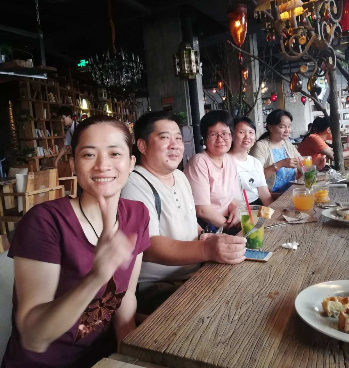 whatsapp是什么_whatsapp聊天壁纸_whatsapp如何聊天