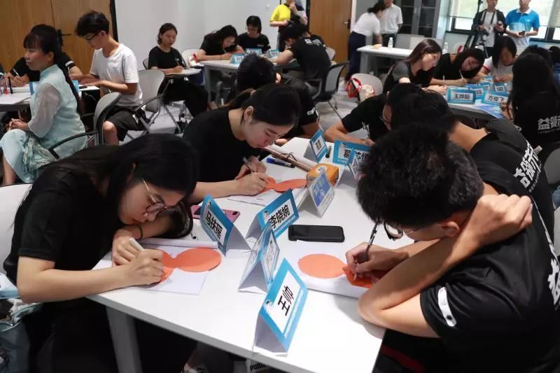 正版下载233乐园_正版下载TapTaP_whatsapp正版下载