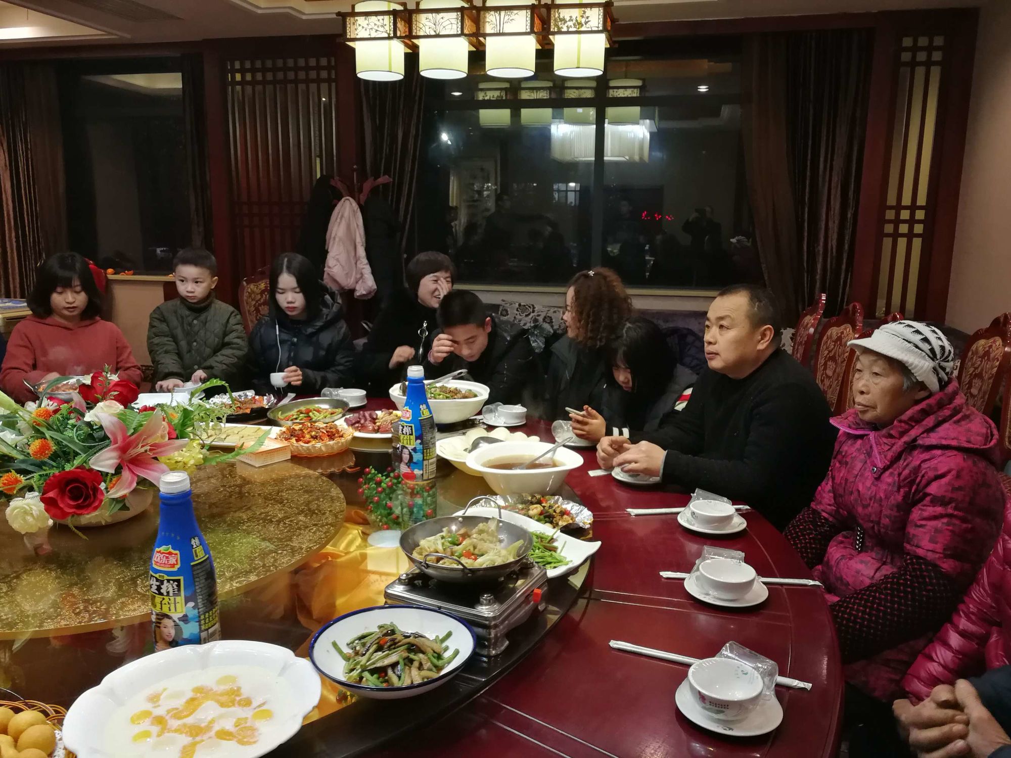 官方版手机游戏_官方版手机降温神器_whatsapp官方手机版