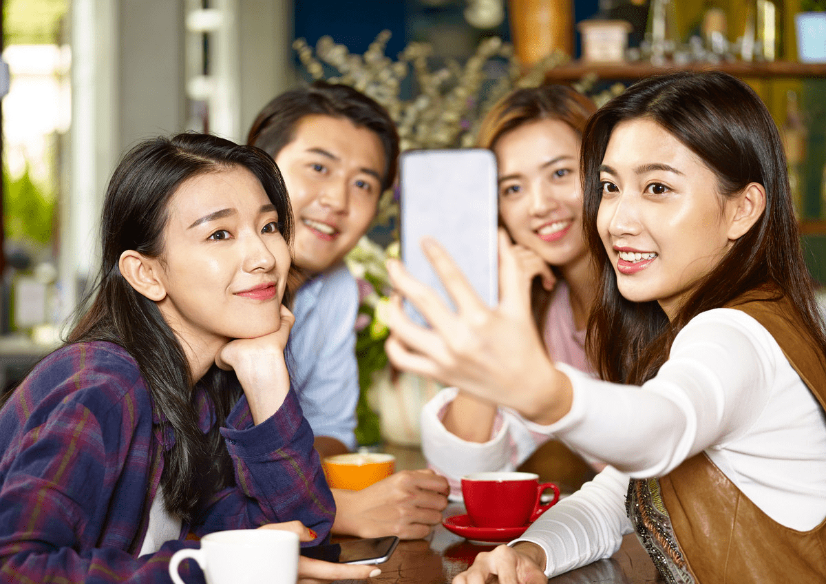 官方版手机游戏_官方版手机降温神器_whatsapp官方手机版