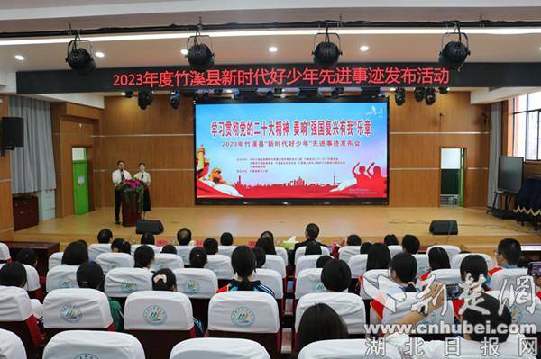 最新下载地铁逃生_最新下载的文件找不到_whatsapp下载最新