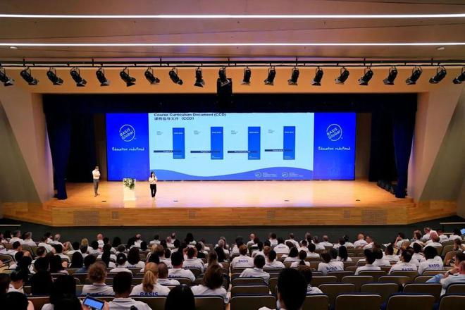 whatsapp下载最新_最新下载刺激战场_最新下载软件