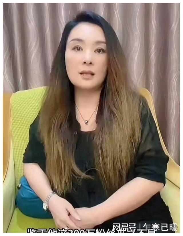 whatsapp官网版下载_樱花动漫官网下载版_飞飞手游官网下载版